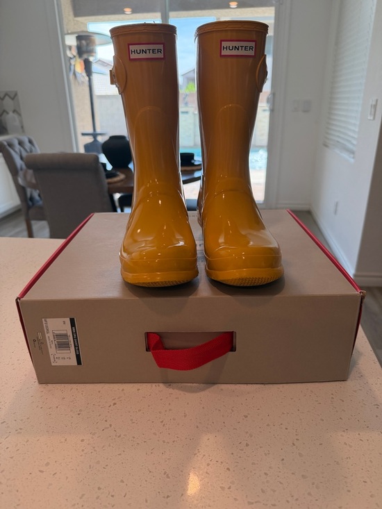 Hunter Shoes - Hunter Gloss Yellow Tall Waterproof Rain Boots